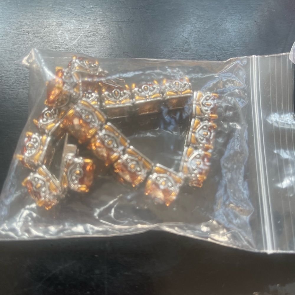 🔥NWOT. 🔥PARKLANE 🔥 Topaz Signature Bracelet - Picture 6 of 8